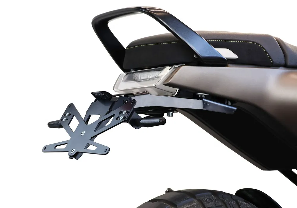 PROTECH Kennzeichenhalterset inkl. Reflektor und Kennzeichenbeleuchtung X-SHAPE 125ccm Letzte Chance