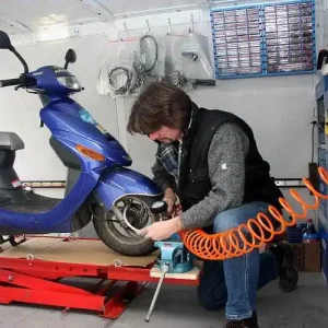 PGO TR3 50ccm 2Takt Vorort Service Home Kundendienst Mobil Werkstatt Reparatur Wartung Bus Dreiradroller Wagen Inspektion Ersatzteil Must-Have