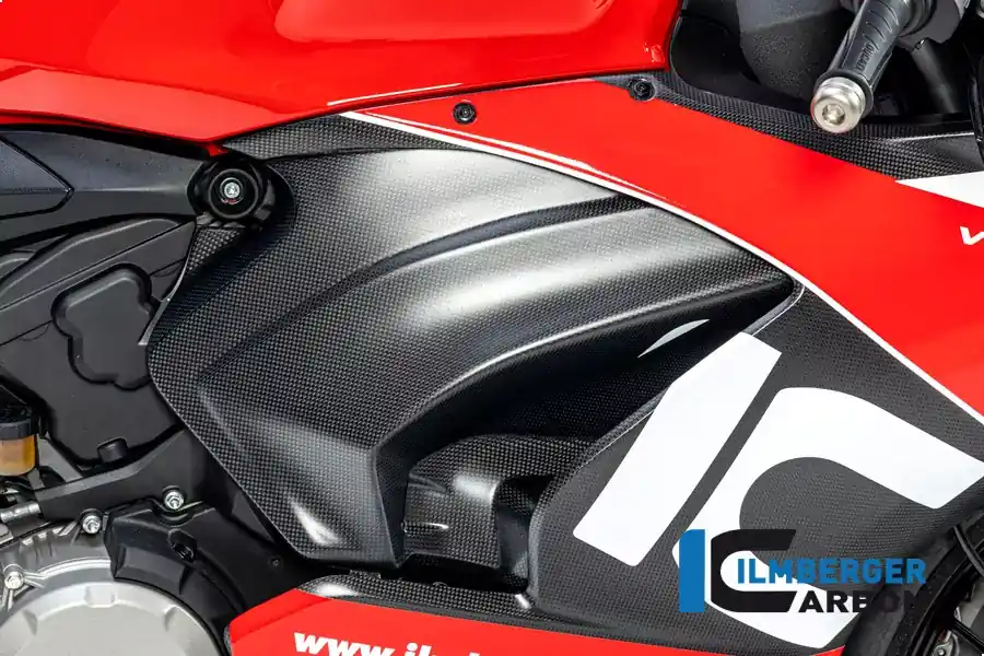 Neue Ware Ilmberger Carbon Abdeckung unterm Rahmen rechts matt passend für Ducati Panigale V2