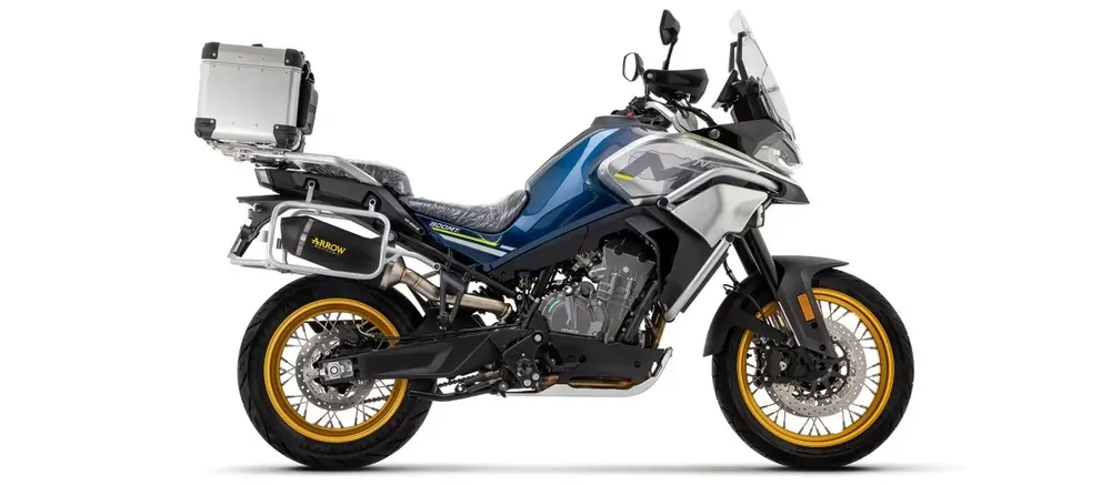 Arrow Race-Tech Aluminium Schwarz Endschalldämpfer passend für CF Moto 800 MT Sport/ Touring (ab 22) Markenprodukt