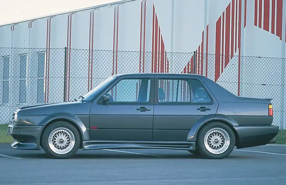 Abverkauf Rieger Kotflügel Breitbau I passend für VW Golf 2 3-tür. 83-91