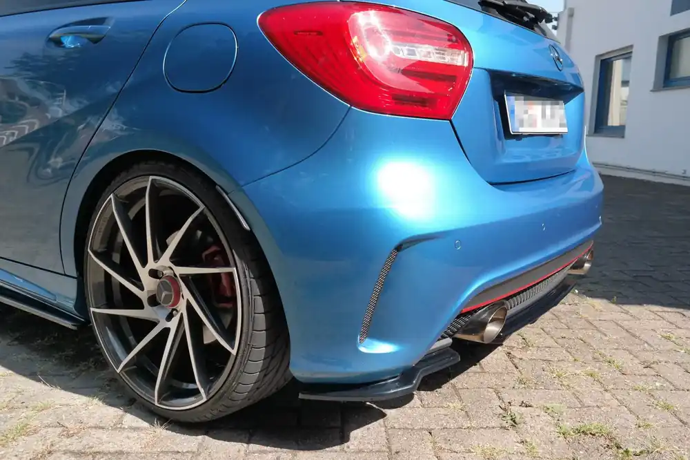 Kracherpreis Heck Ansatz Flaps Diffusor passend für Mercedes W176 AMG-LINE vor Facelift