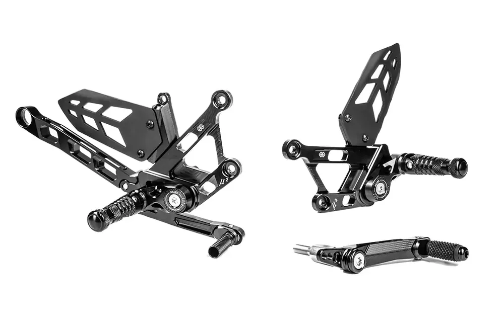GILLES MUE2 Fußrastenanlage passend für Yamaha MT-10 RN78 ab 2022 Mega-Angebot