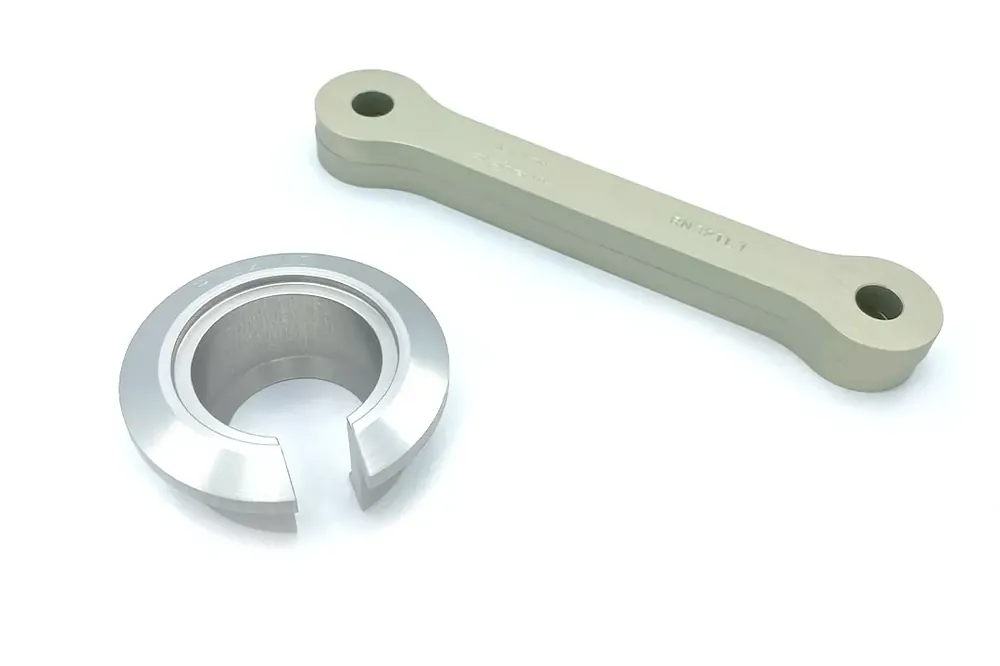 alpha Technik Tieferlegungssatz 30mm passend für Yamaha YZF-R1 RN65 Highlight